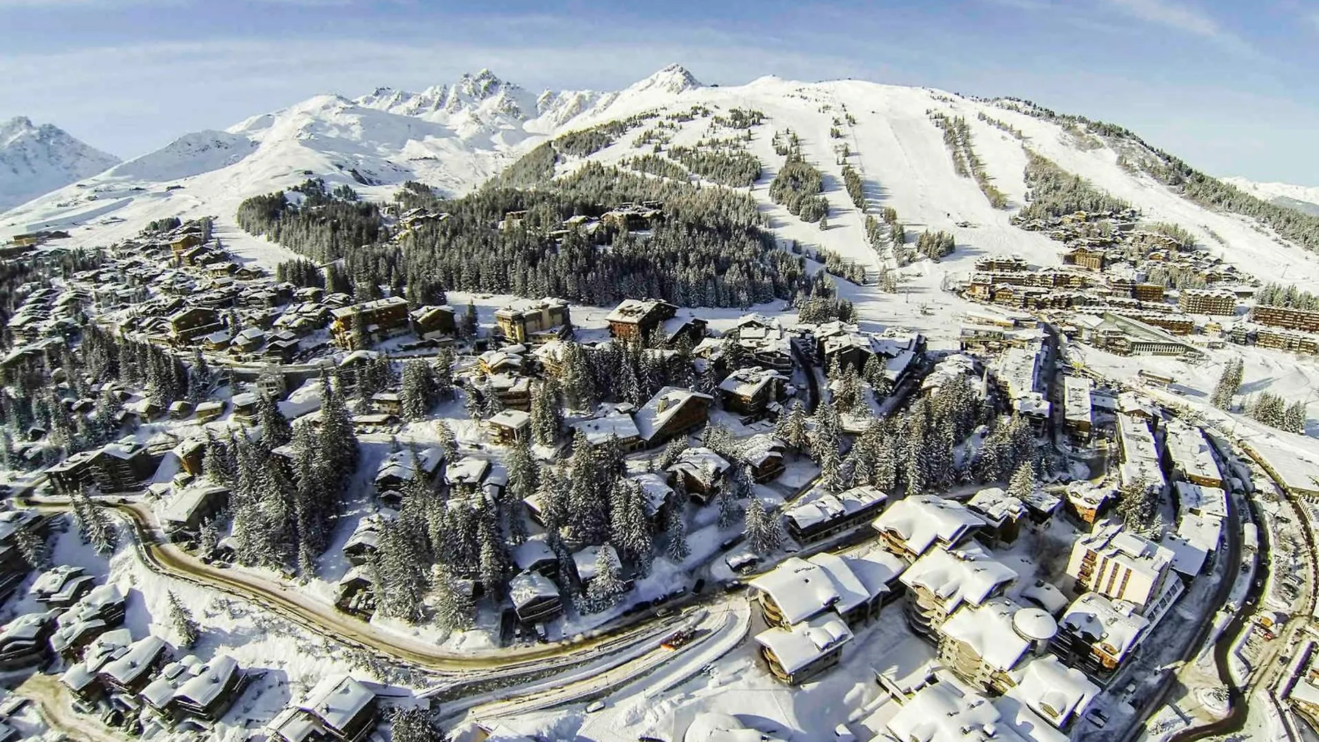 Appartement Contemporain Avec Sauna, Cheminee Et Parking Au Centre De Courchevel 1850 - Fr-1-564-35 Apartment